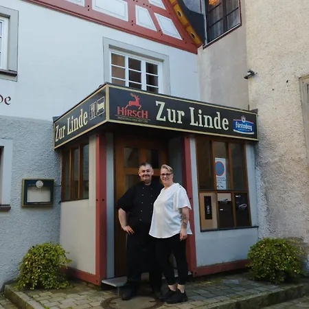 Zur Linde Inn