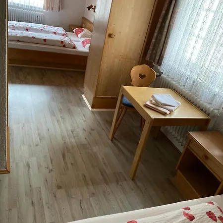 Zur Linde Inn Muhlheim an der Donau